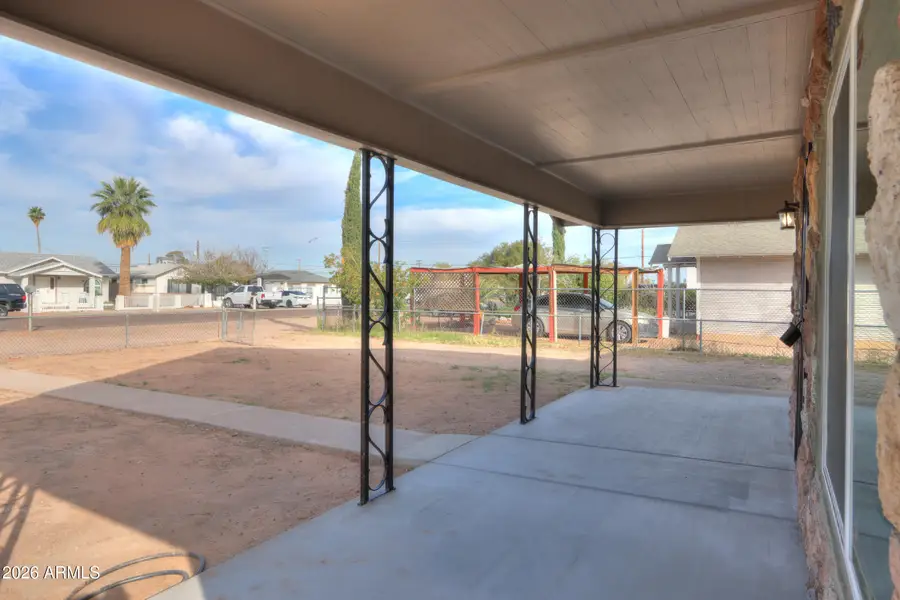 810 N Center Avenue, Casa Grande, AZ 85122 - #2