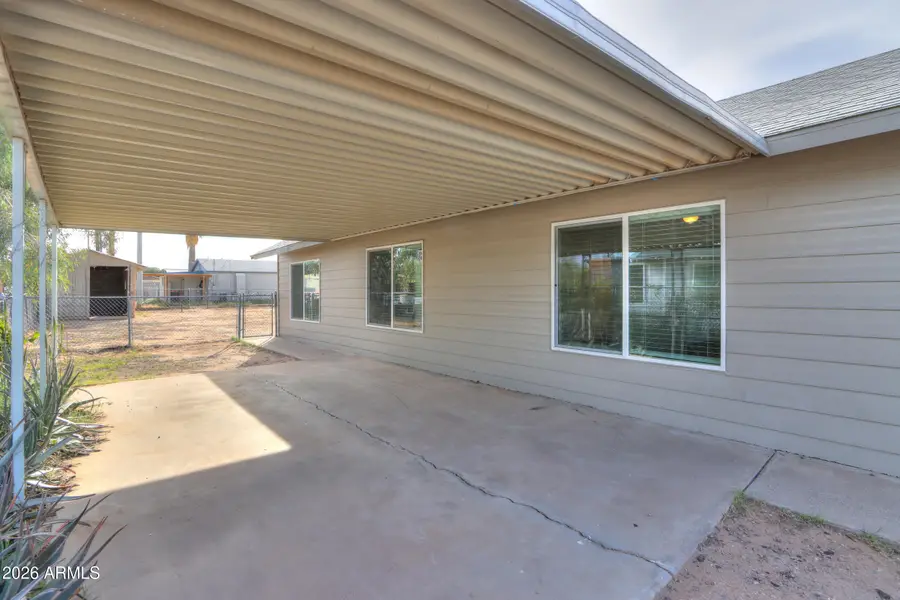 810 N Center Avenue, Casa Grande, AZ 85122 - #3