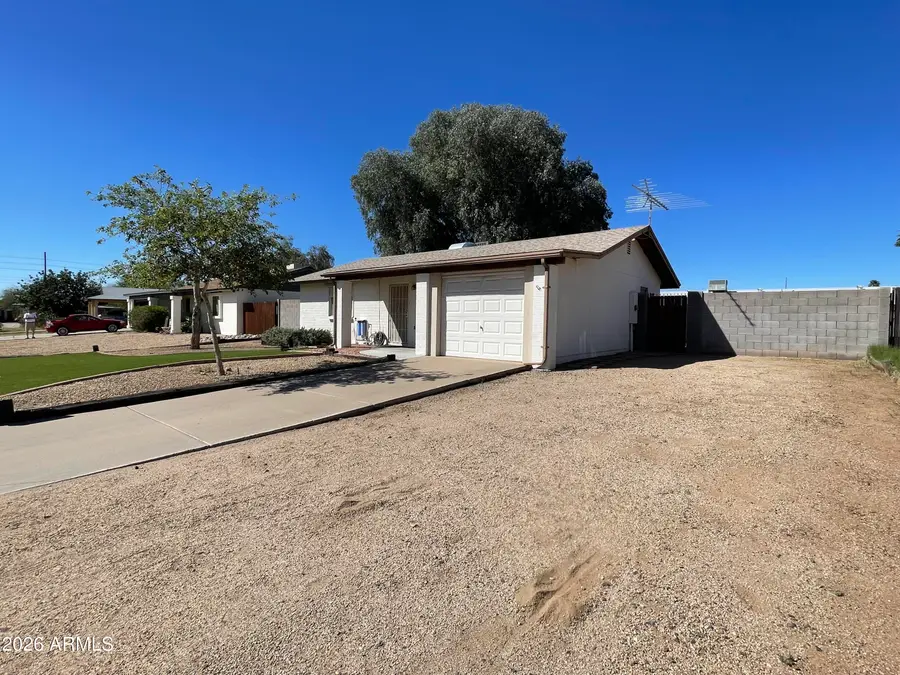 914 W Bluefield Avenue, Phoenix, AZ 85023 - #3