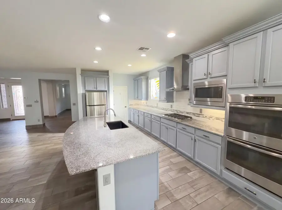 18607 W Pioneer Street, Goodyear, AZ 85338 - #2