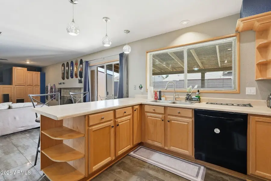 2421 E Hilton Avenue, Mesa, AZ 85204 - #2