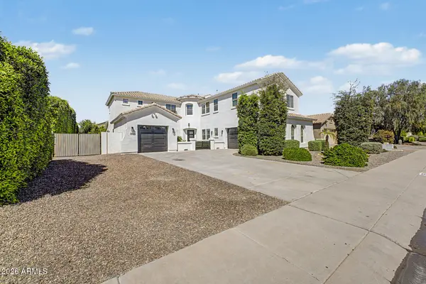 3054 E Kingbird Drive, Gilbert, AZ 85297