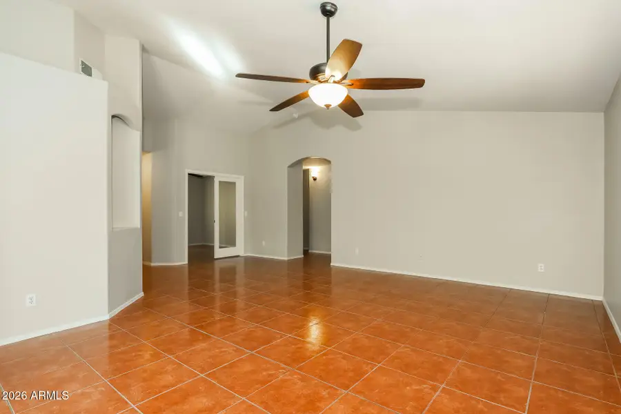 1653 E Vineyard Road, Phoenix, AZ 85042 - #3