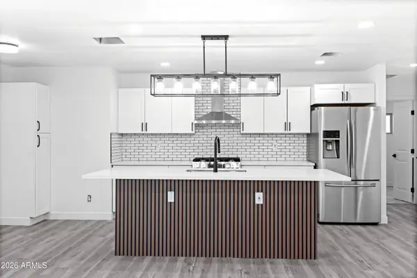 2914 N 81st Avenue, Phoenix, AZ 85033