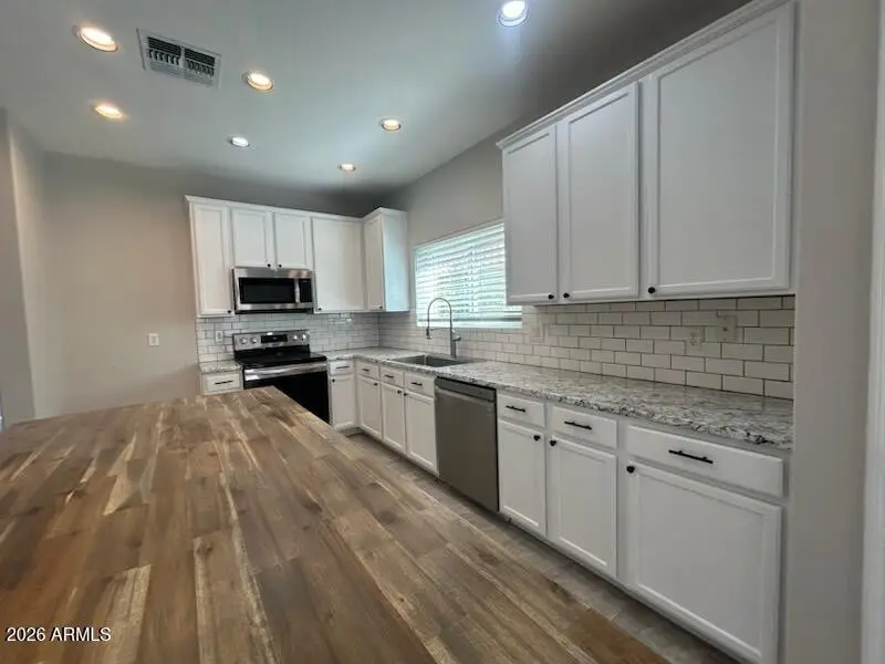 659 W Jahns Court, Casa Grande, AZ 85122 - #3