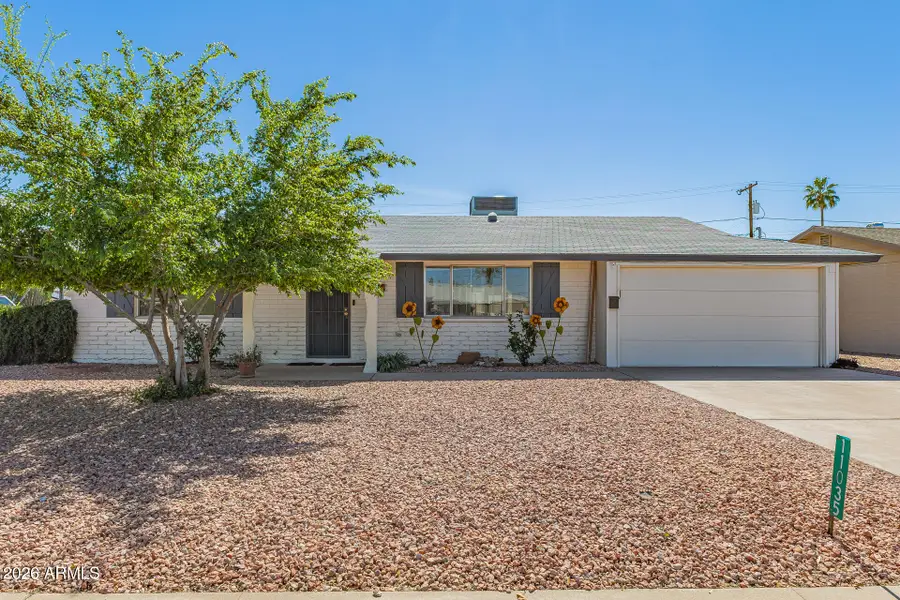 11035 W Oakmont Drive, Sun City, AZ 85351 - #2