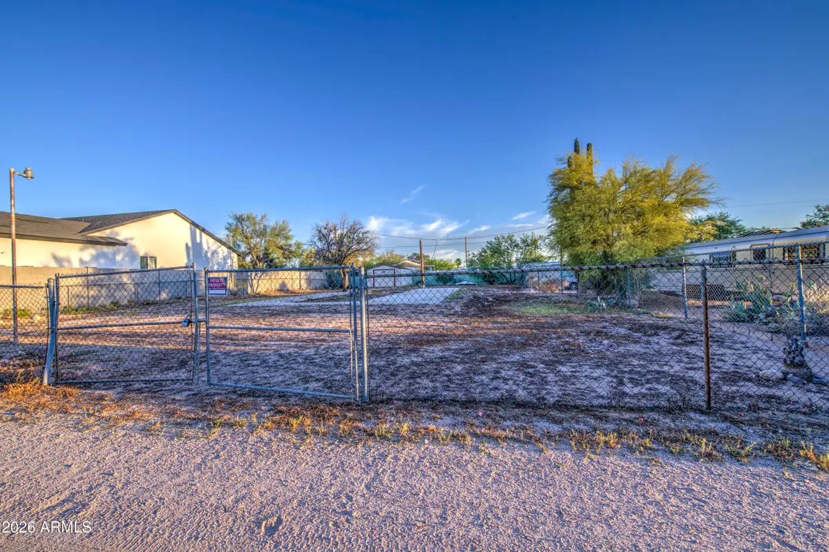 951 N Warner Drive, Apache Junction, AZ 85120 - #1