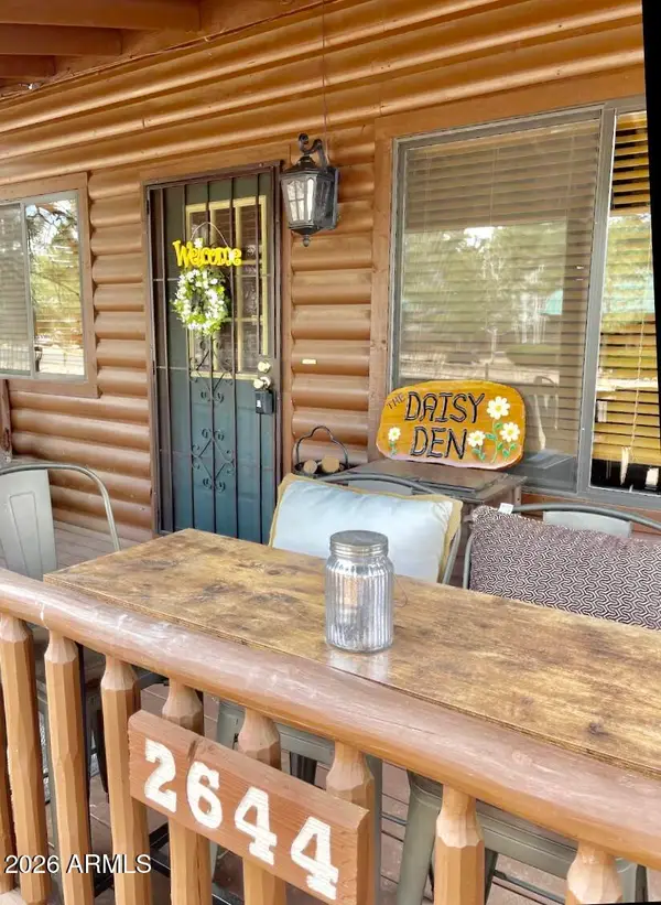 2644 Lodge Loop, Overgaard, AZ 85933