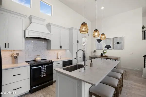 15221 N Clubgate Drive #2064, Scottsdale, AZ 85254