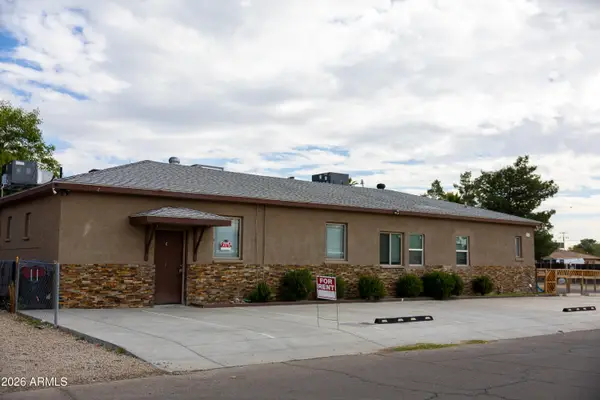 9027 N 11th Street, Phoenix, AZ 85020