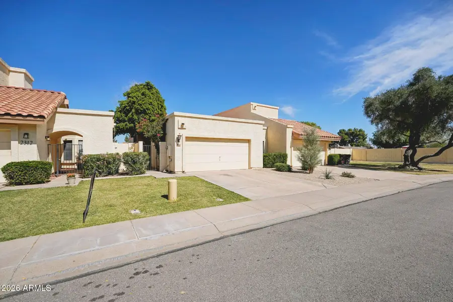 2308 W Comstock Drive, Chandler, AZ 85224 - #2