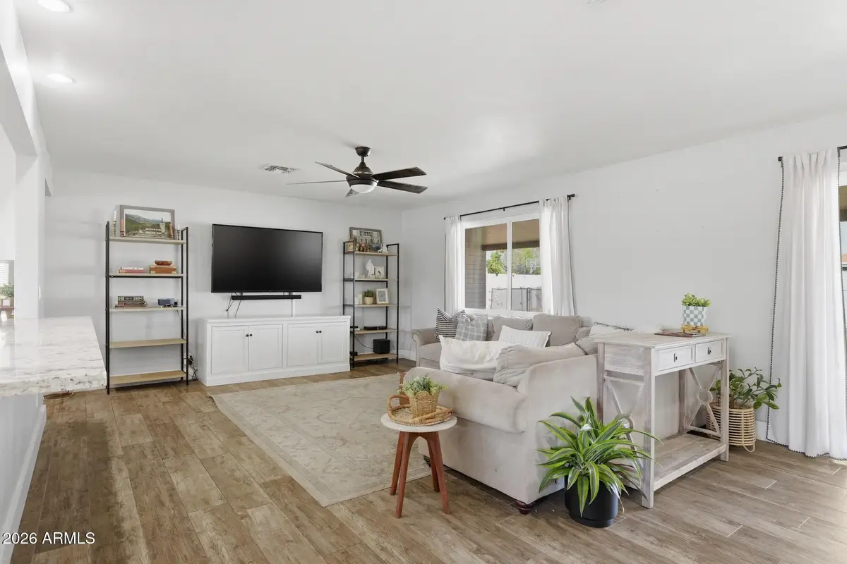 962 E 8th Place, Mesa, AZ 85203 - #1