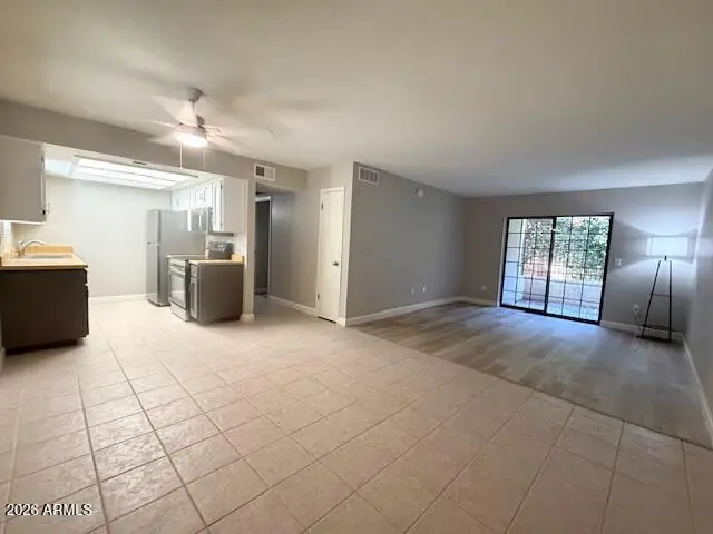 3119 W Cochise Drive #113, Phoenix, AZ 85051 - #2