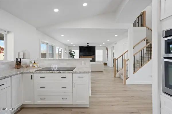 17521 N 84th Lane, Peoria, AZ 85382