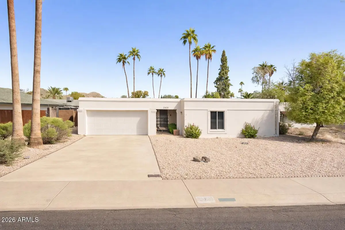 2808 E Sunnyside Drive, Phoenix, AZ 85028 - #1