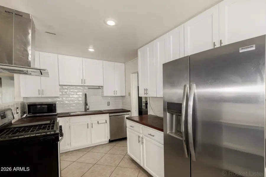 410 W Parkway Boulevard, Tempe, AZ 85281 - #2