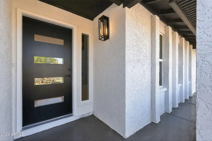 9 E Surrey Avenue, Phoenix, AZ 85022 - #3