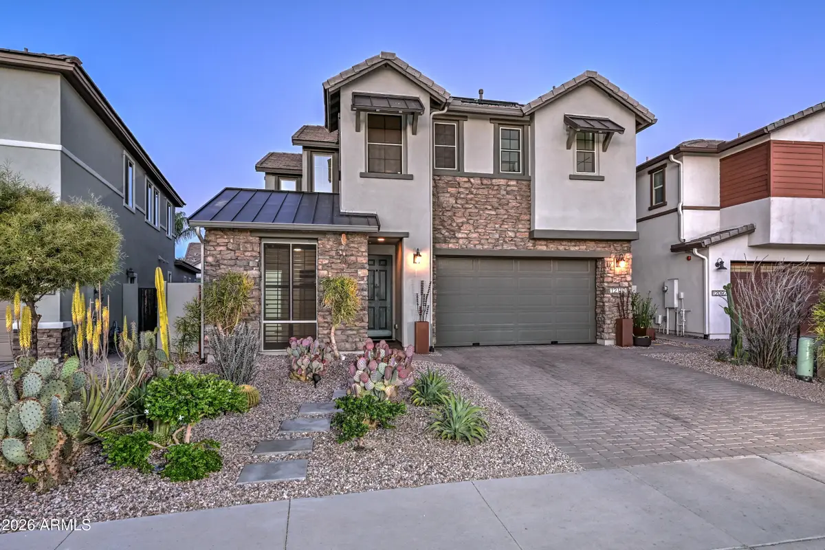 12110 W Dale Lane, Peoria, AZ 85383 - #1