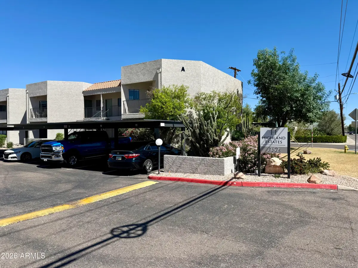 1352 E Highland Avenue #202, Phoenix, AZ 85014 - #1