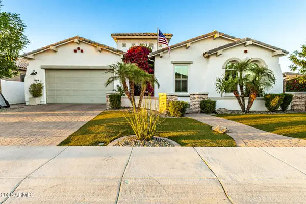 3904 E Carob Drive, Gilbert, AZ 85298