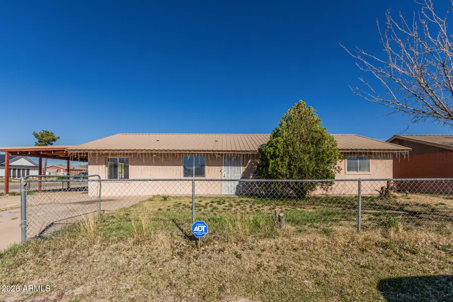 219 S Bisbee Avenue, Willcox, AZ 85643 - #2