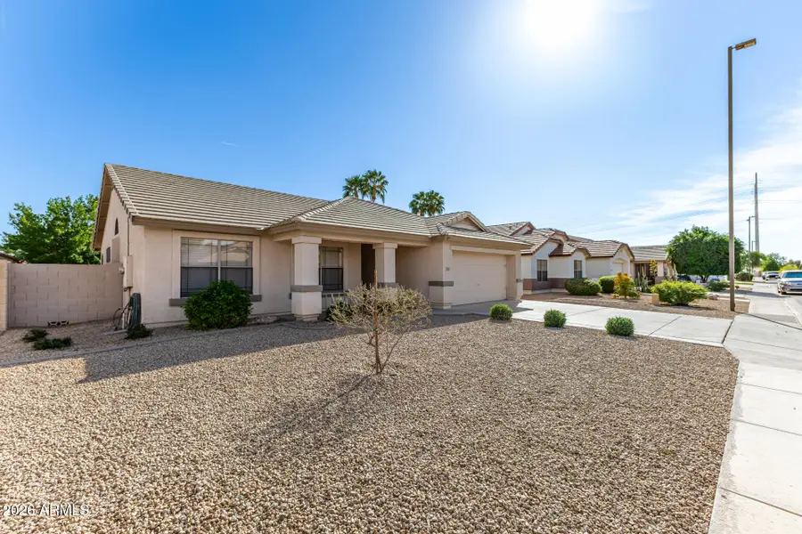 2085 E Smoke Tree Road, Gilbert, AZ 85296 - #2