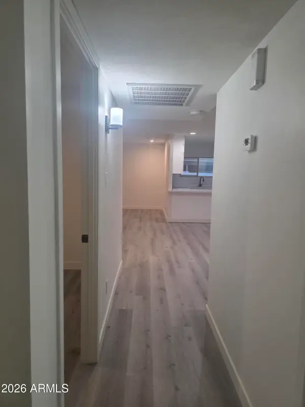 6001 W Pinchot Avenue, Phoenix, AZ 85033