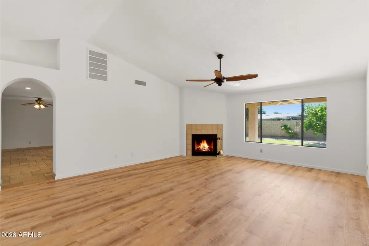 801 E Aire Libre Avenue, Phoenix, AZ 85022 - #1