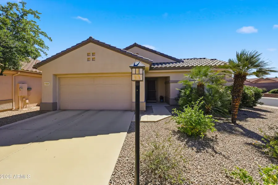 19535 N Carriage Lane, Surprise, AZ 85374 - #2