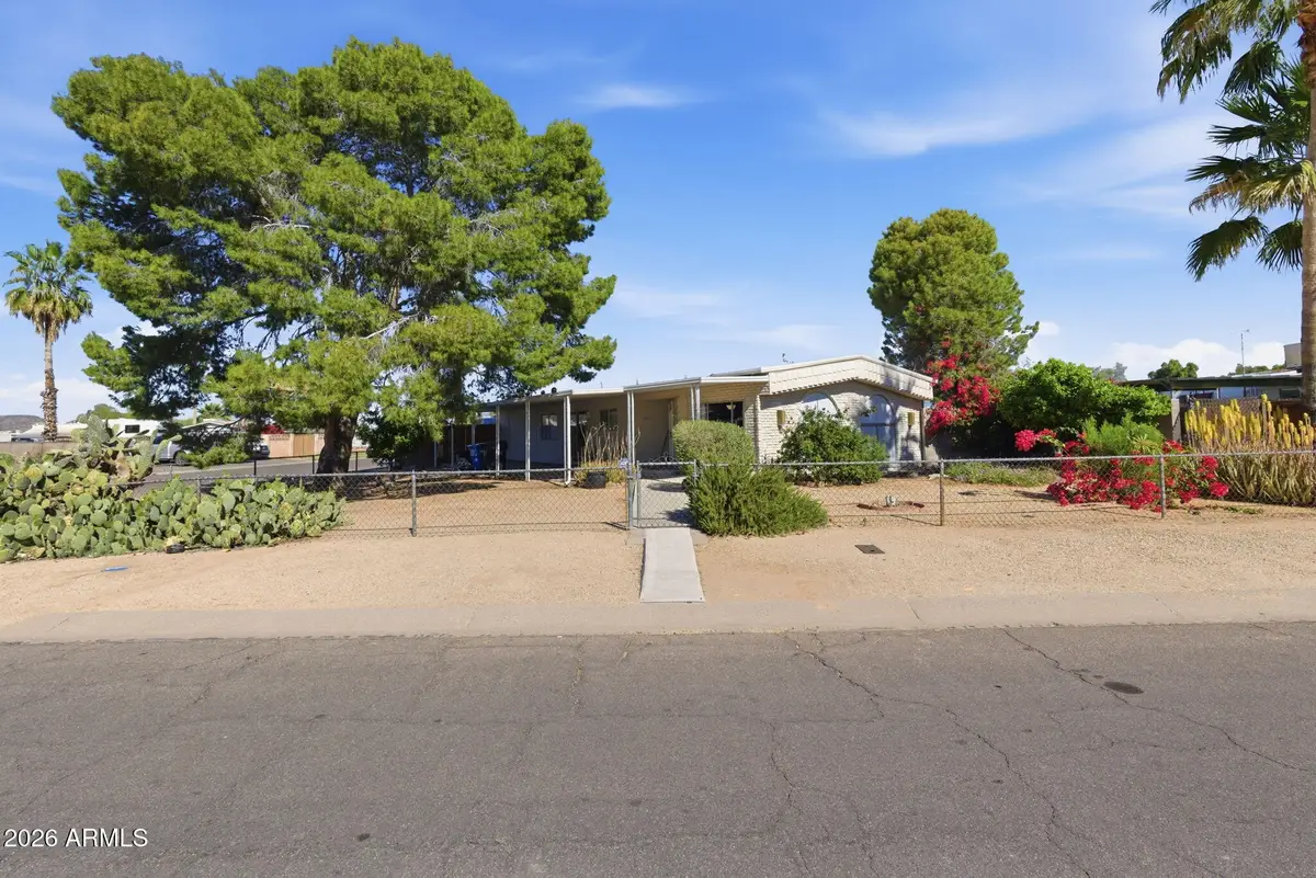 3572 W Ross Avenue, Glendale, AZ 85308 - #1