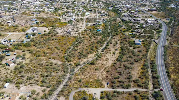 44805 N 7th Street, New River, AZ 85087