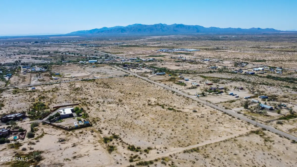 19300 W Roadrunner Road, Wittmann, AZ 85361 - #1