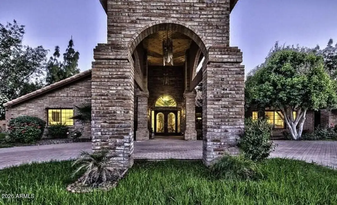 6723 E Lincoln Drive, Paradise Valley, AZ 85253 - #1