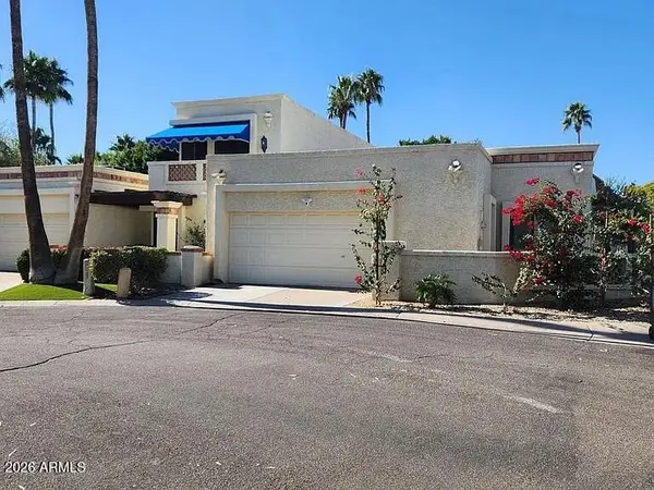 4615 E Monte Way E, Phoenix, AZ 85044