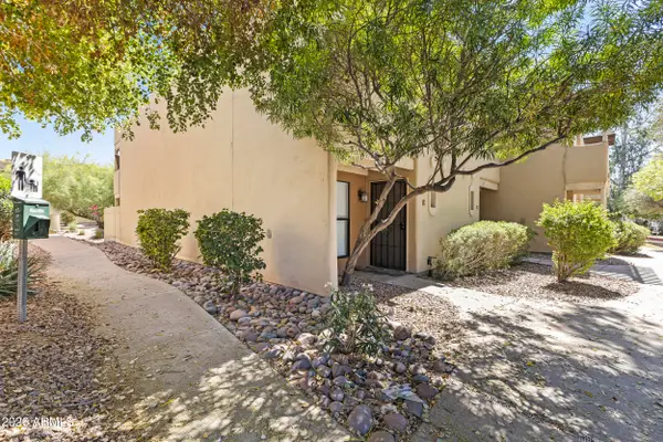 1425 E Desert Cove Avenue #15, Phoenix, AZ 85020