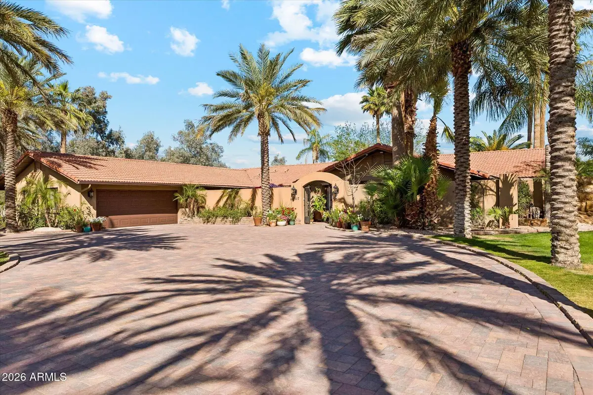 9817 N 36th Street, Phoenix, AZ 85028 - #1