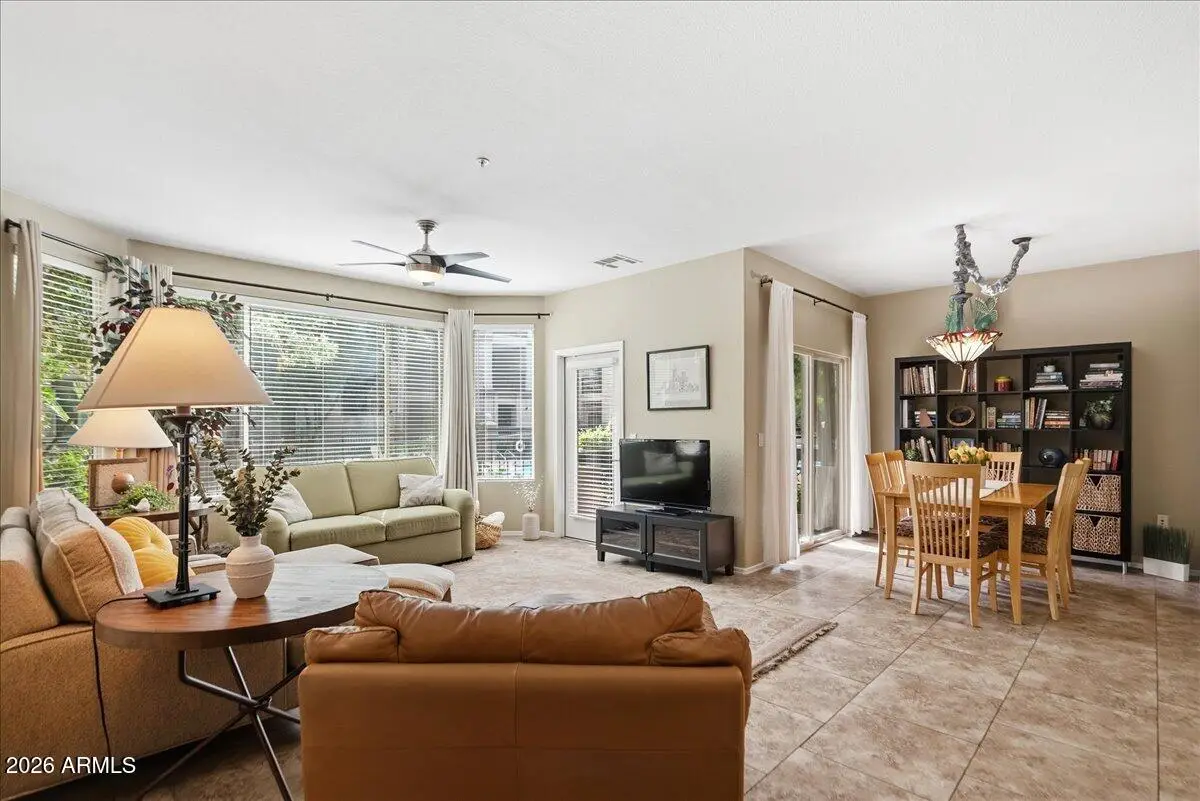 435 W Rio Salado Parkway #111, Tempe, AZ 85281 - #1