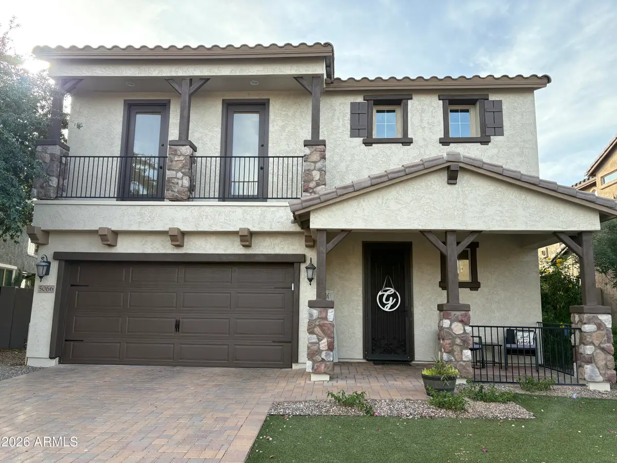 5066 S Moccasin Trail, Gilbert, AZ 85298 - #1
