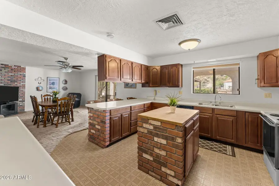 550 E Bass Road, Wickenburg, AZ 85390 - #3