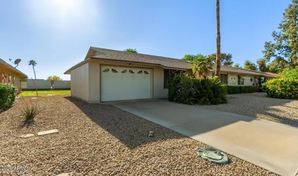 18842 N Lakeforest Drive, Sun City, AZ 85373