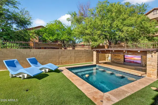 6932 E Pearl Street, Mesa, AZ 85207