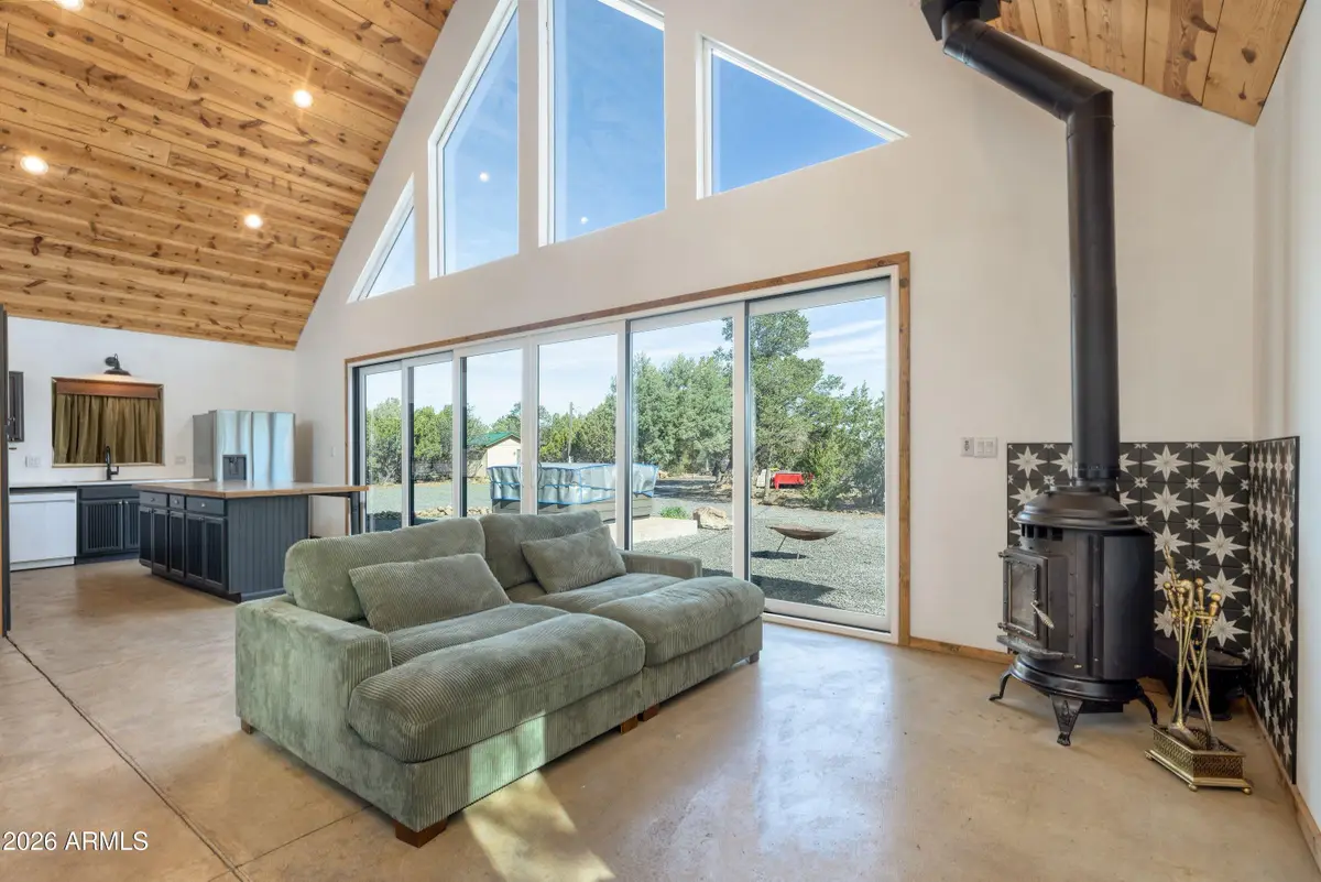 124 County Rd N3077 --, Vernon, AZ 85940 - #1