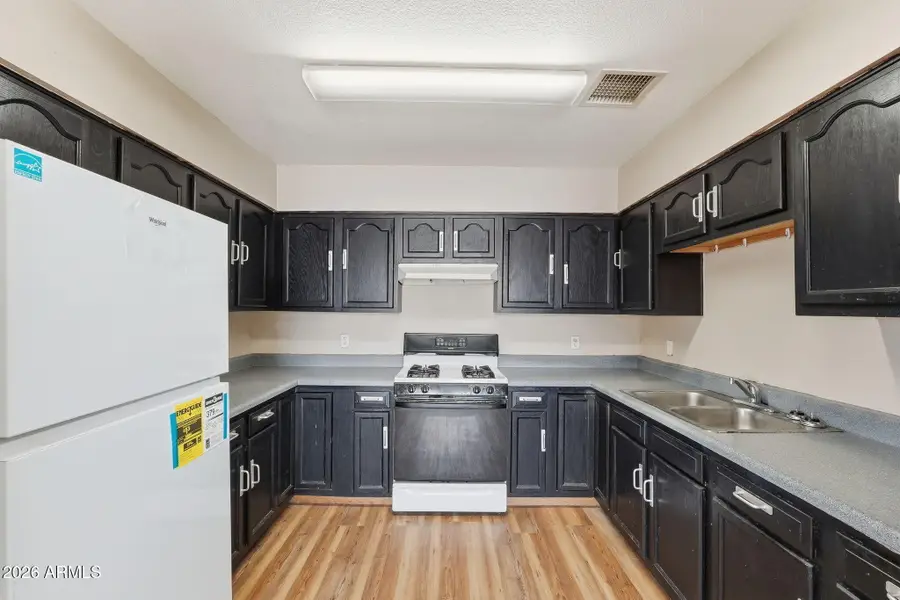 674 W Ramos Drive, Casa Grande, AZ 85122 - #3