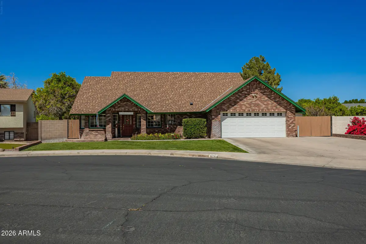 628 W Camino Circle, Mesa, AZ 85201 - #1