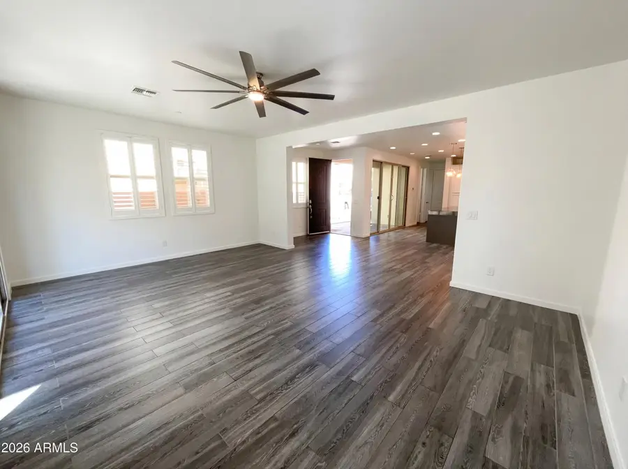 1952 S Follett Way, Gilbert, AZ 85295 - #3