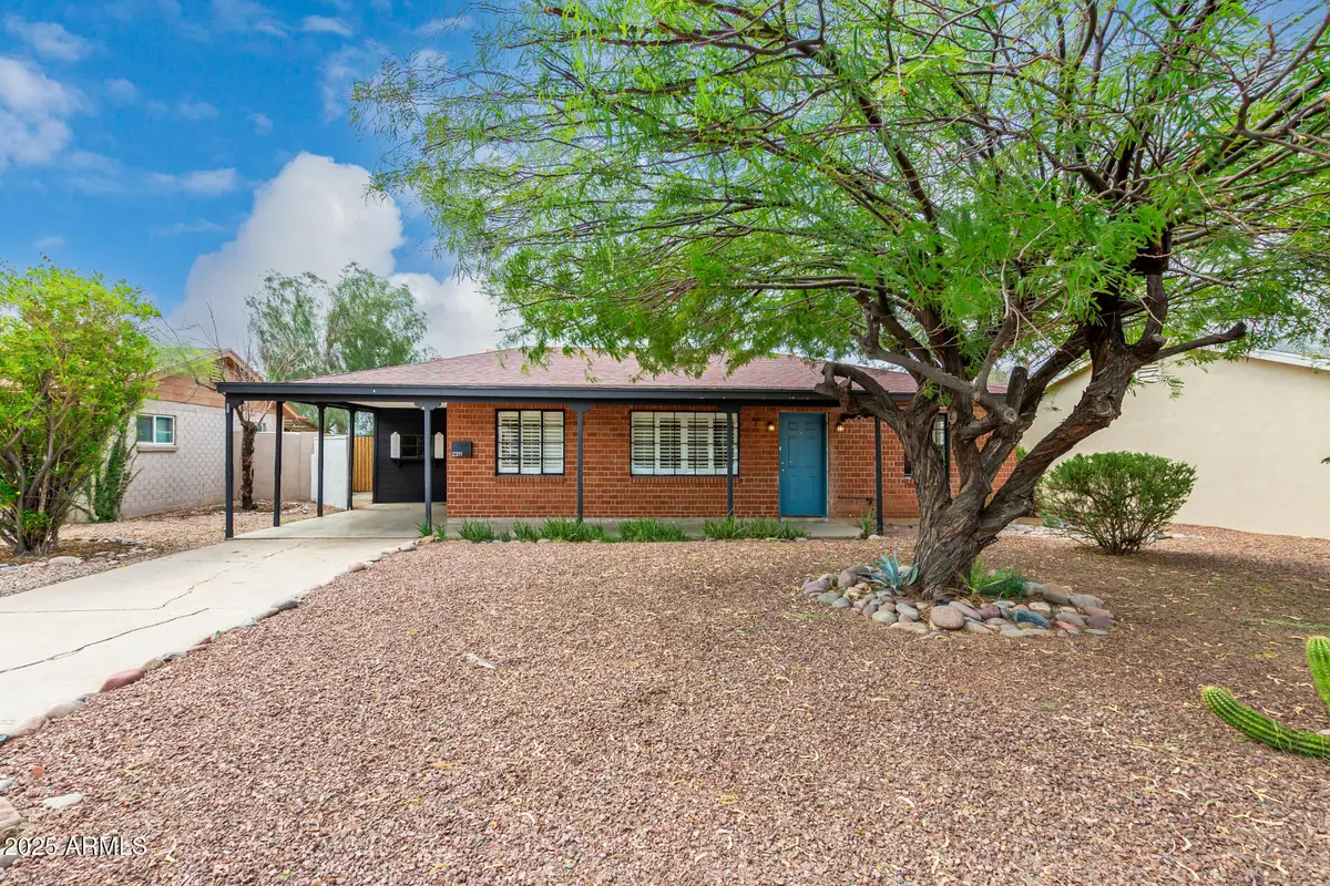 2311 W Whitton Avenue, Phoenix, AZ 85015 - #1