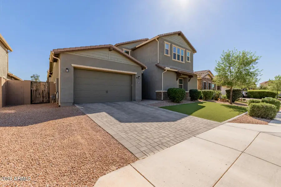 1087 E Knightsbridge Way, Gilbert, AZ 85297 - #3