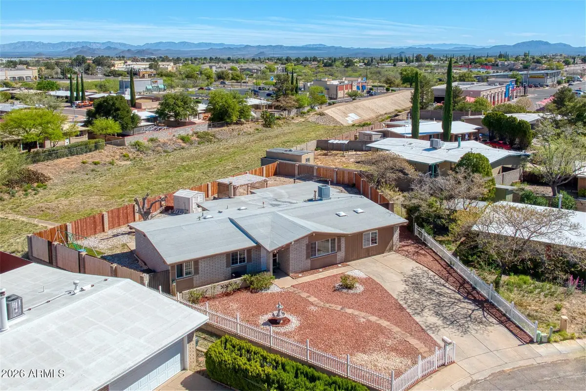 3841 Redwing Place, Sierra Vista, AZ 85635 - #1
