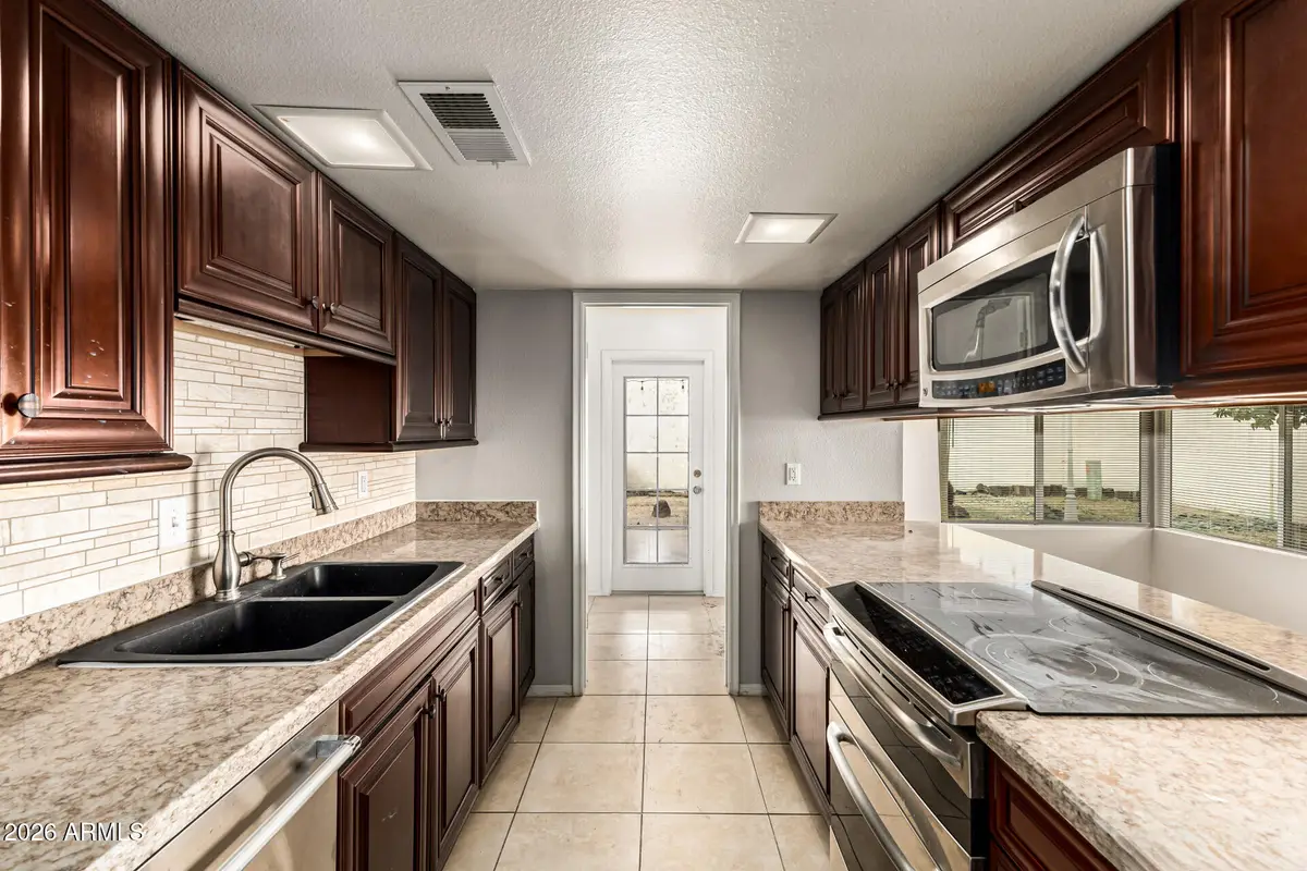 3108 W Clinton Street, Phoenix, AZ 85029 - #1