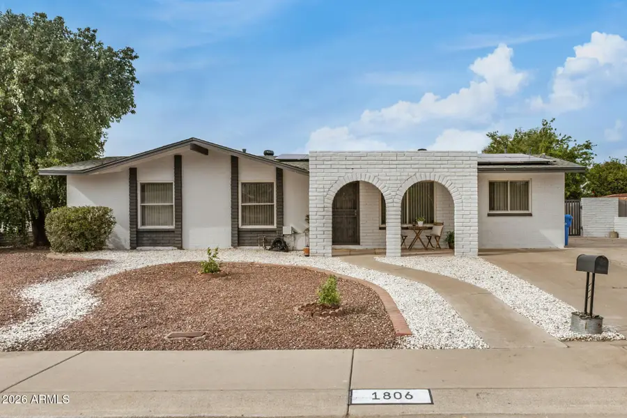 1806 W Kerry Lane, Phoenix, AZ 85027 - #2